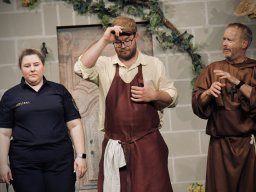 Im Kloster ist der Teufel los